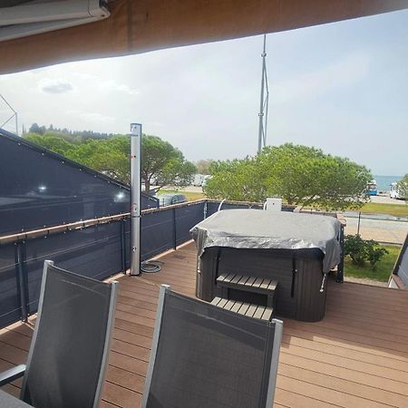 Floating House - Marina Relax Villa ปอร์โตรอซ ภายนอก รูปภาพ