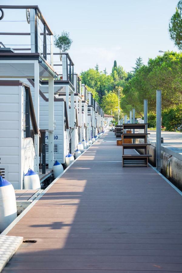 Floating House - Marina Relax Villa ปอร์โตรอซ ภายนอก รูปภาพ