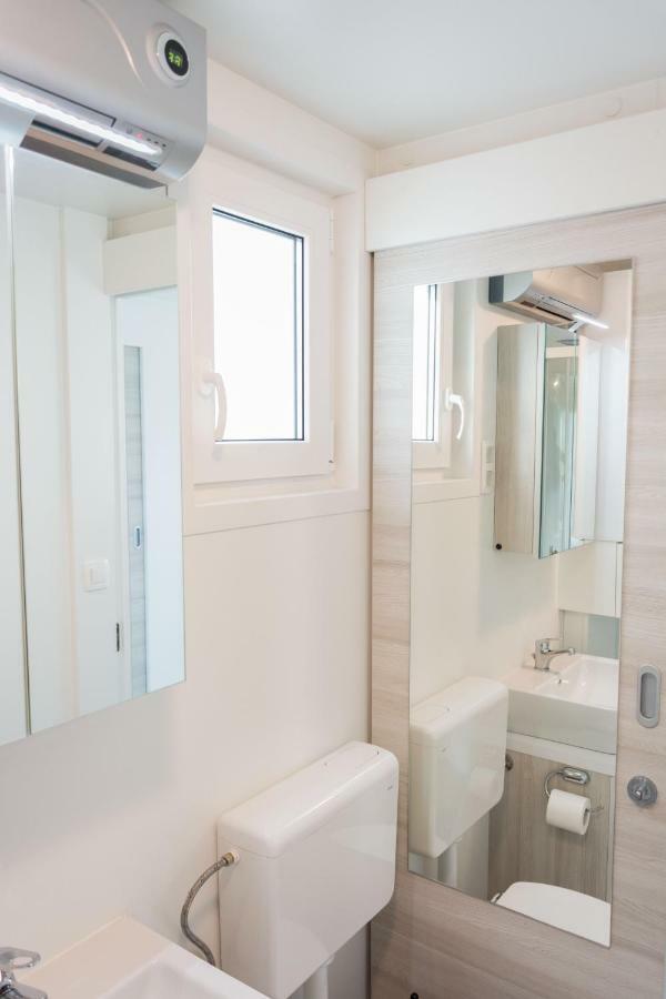 Floating House - Marina Relax Villa ปอร์โตรอซ ภายนอก รูปภาพ